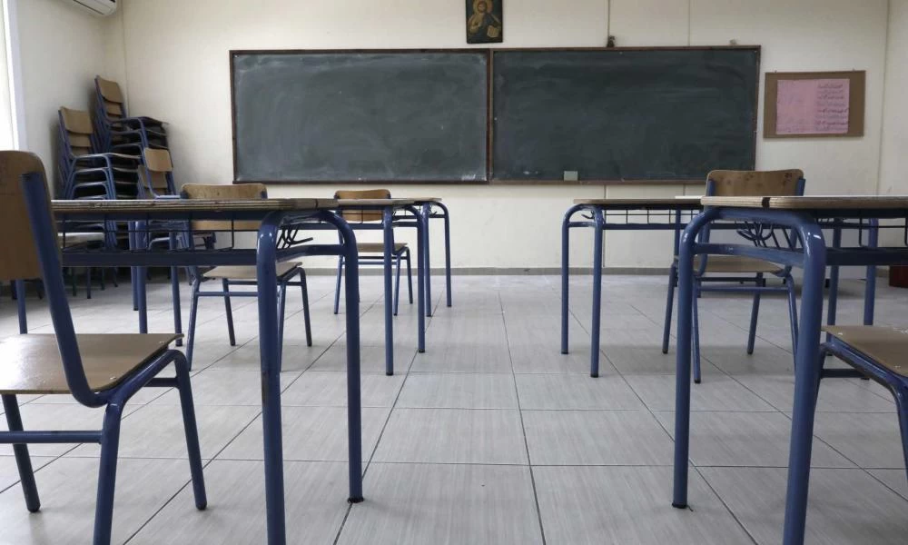Ηράκλειο: Σωρηδόν στον εισαγγελέα οι γονείς που έκοψαν το σχολείο στα παιδιά τους- Ακόμη δύο συλλήψεις